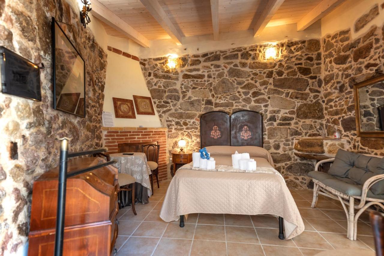 Domo Sa Barra Bed & Breakfast ซานตันตีโอโก ภายนอก รูปภาพ