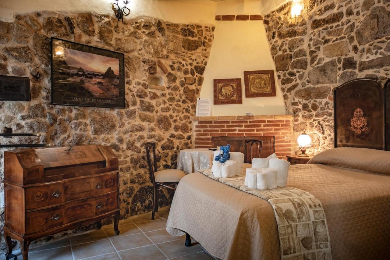 Domo Sa Barra Bed & Breakfast ซานตันตีโอโก ภายนอก รูปภาพ