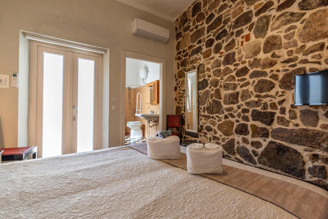 Domo Sa Barra Bed & Breakfast ซานตันตีโอโก ภายนอก รูปภาพ