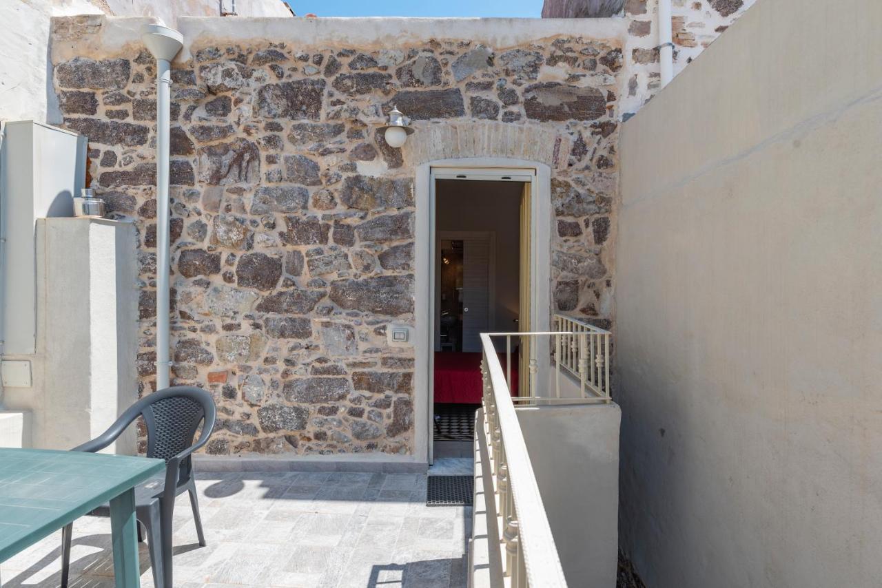 Domo Sa Barra Bed & Breakfast ซานตันตีโอโก ภายนอก รูปภาพ