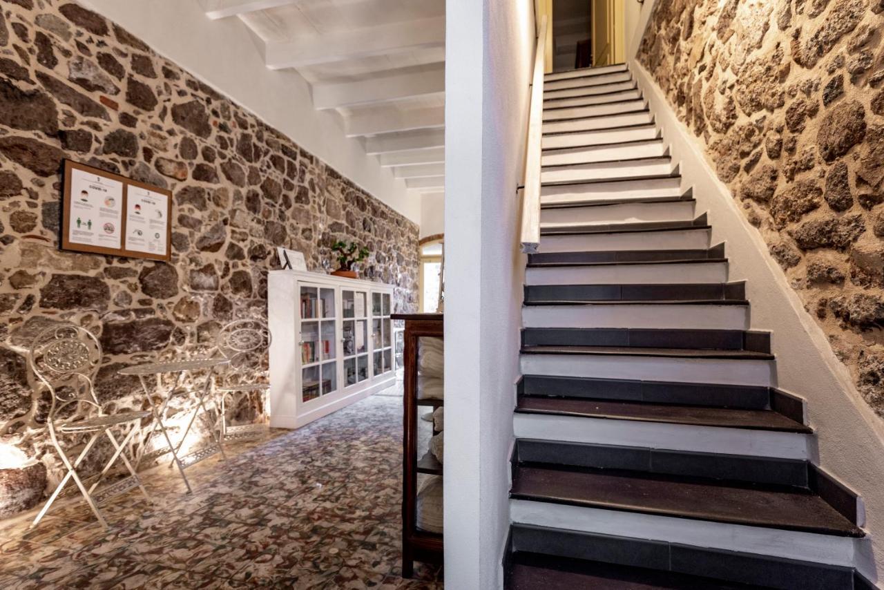 Domo Sa Barra Bed & Breakfast ซานตันตีโอโก ภายนอก รูปภาพ