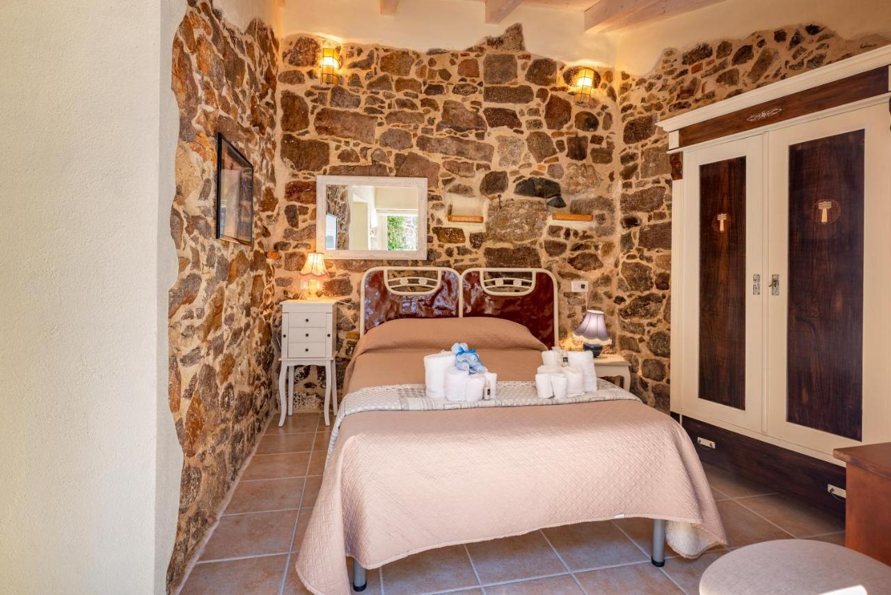 Domo Sa Barra Bed & Breakfast ซานตันตีโอโก ภายนอก รูปภาพ